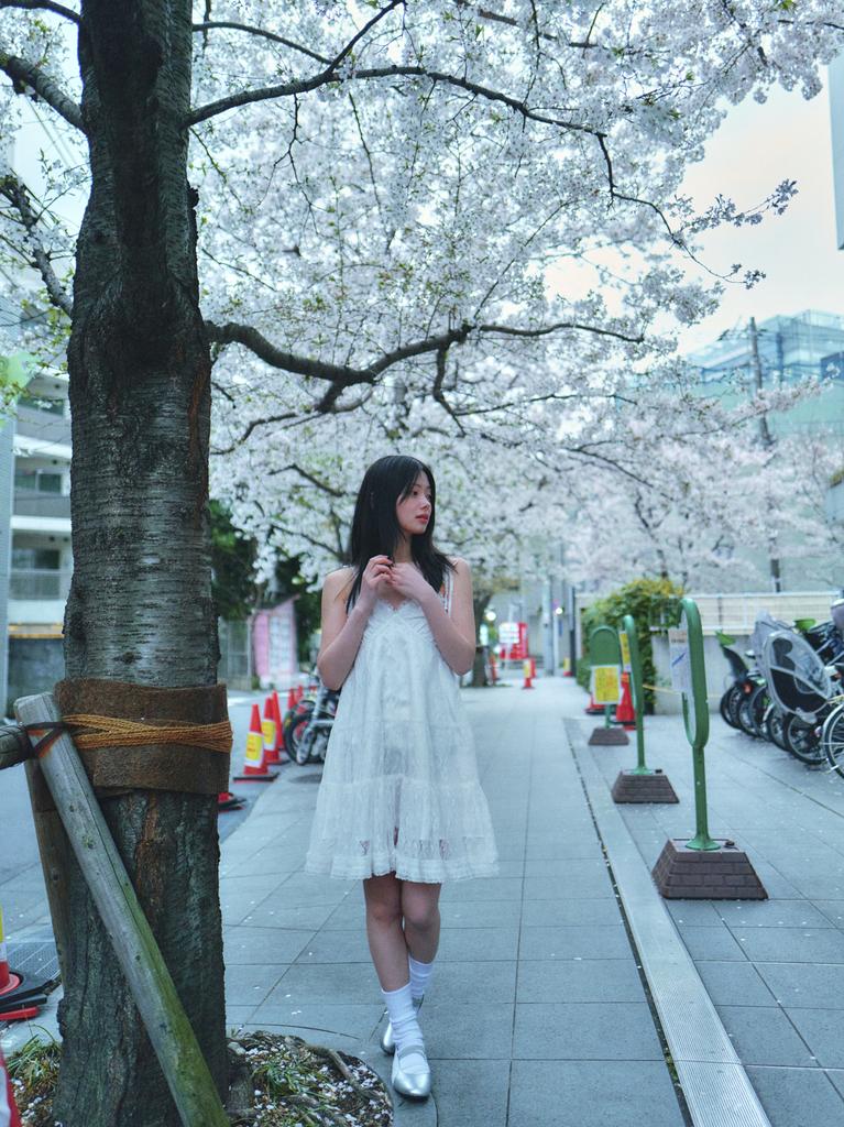 Loaegsyueol Lace Trimming Bustier Dress_White