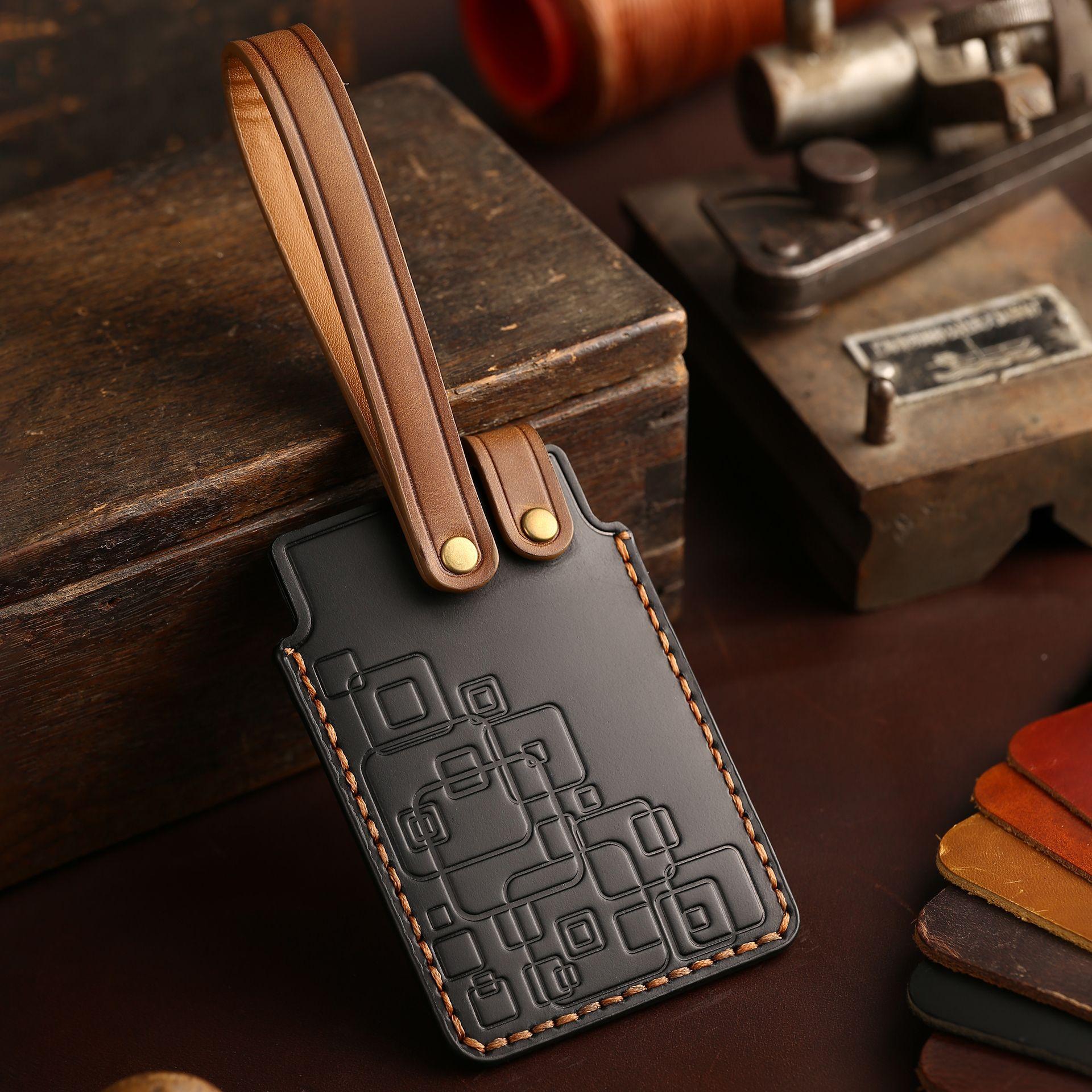 

Suitable for card key cover, Buick Hongqi genuine leather, Chery NFC induction, BYD extraordinary card bag cowhide чёрный