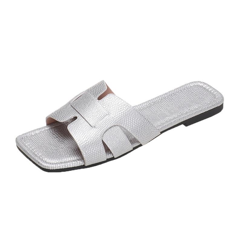 Purtați pantofi și sandale la modă pentru plajă de vacanță, țesute, cu fund plat