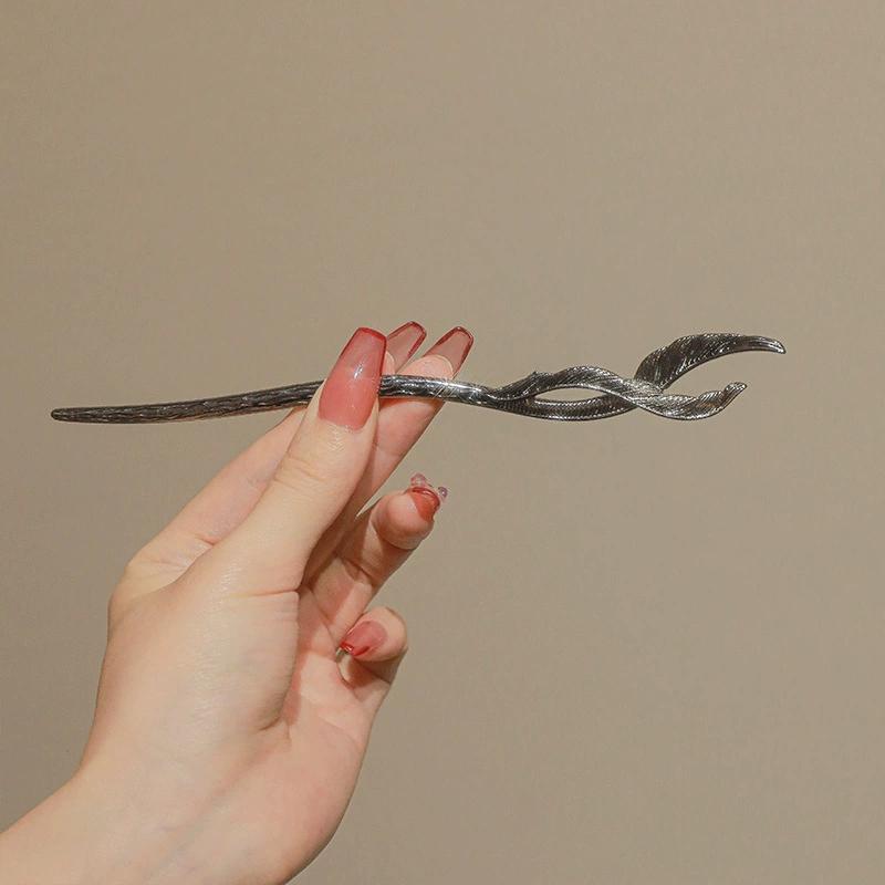 

1pc Fashion Phoenix Feather Hairpin Contemporary Vintage Braided Bun Pin for Topknots Luxe Minimalist Chinese Hair Jewelry