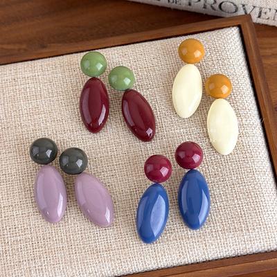 Trendy Temperament Geometric Contrasting Color Resin Drop Earrings for Women Winter Autumn Retro Stud Earrings Jewelry Accessory