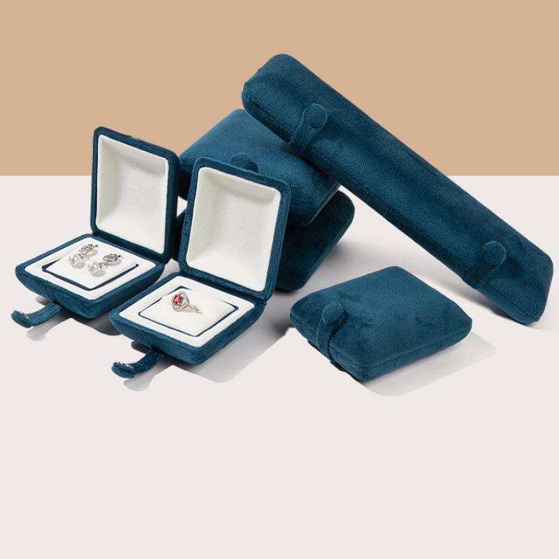 Velvet Ring Box Classical Earring Necklace Bangle/Bracelet Case Jewelry Gift Box For Wedding Jewelry Display Storage Box