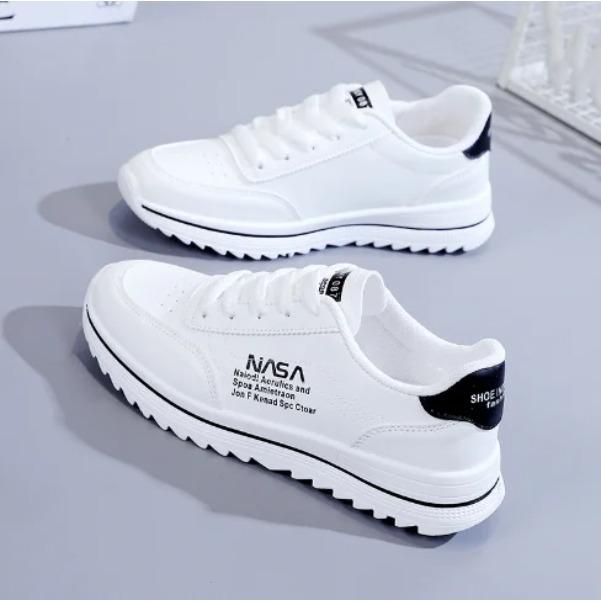 

Breathable Small White Shoes for Women To Spell Spring Autumn Student Board Shoes Tide Running Shoes Flat Shoes Sneakers C1346 40