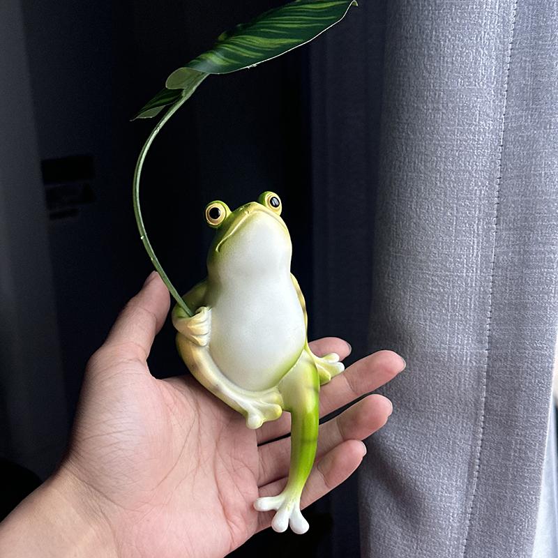 Cartoon Fun Cute Umbrella Frog Sculpture Jewelry Creative Lotus Leaf Frog Statue Aquarium Fish Tank Balcony Garden Decoration