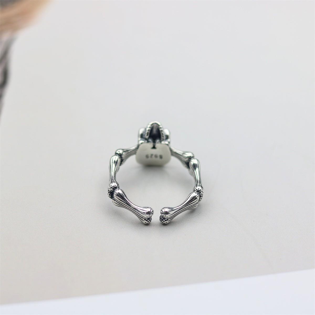 

Oxidized Thai Silver Skull Open Ring - Women s Unique Versatile Design