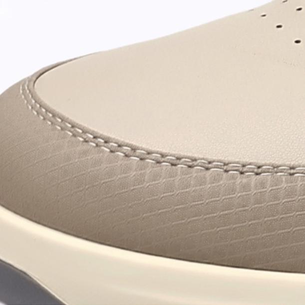 Herrenschuhe 2025 Frühling und Herbst Sommer Neue Leder Weiße Schuhe Herren Atmungsaktiv Alle Lässigen Sportlichen Board Schuhe Tide