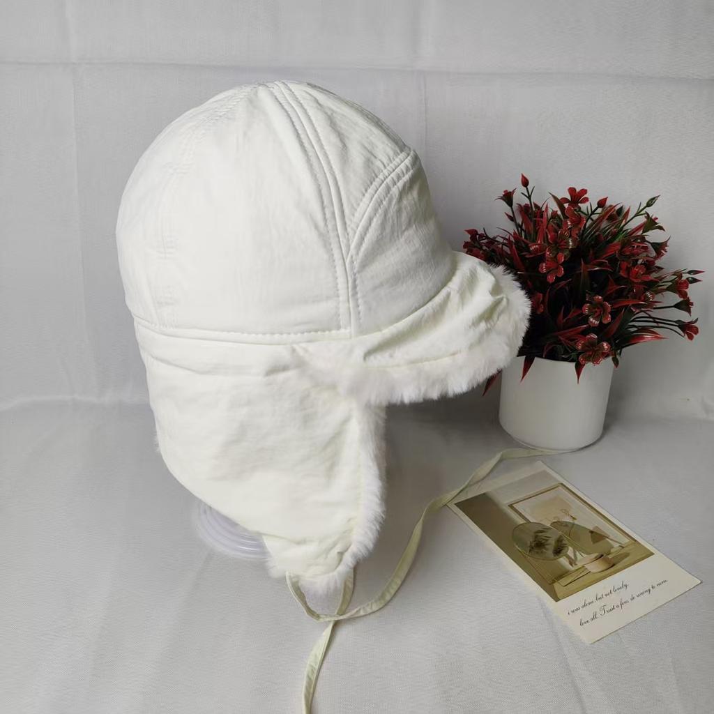 Autumn and Winter Fleece Lace-up Lei Feng Hat for Men and Women Outdoor Warm Windproof Flipped Brim Duck Tongue Ear Protector Flying Hat Plush Hat