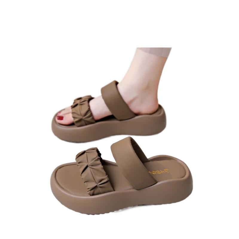 Stepping On Shit Slippers Women's Summer Wear 2025 New Muffin Thick Sole Heightening One-word Sandals Popular Beach Sandals