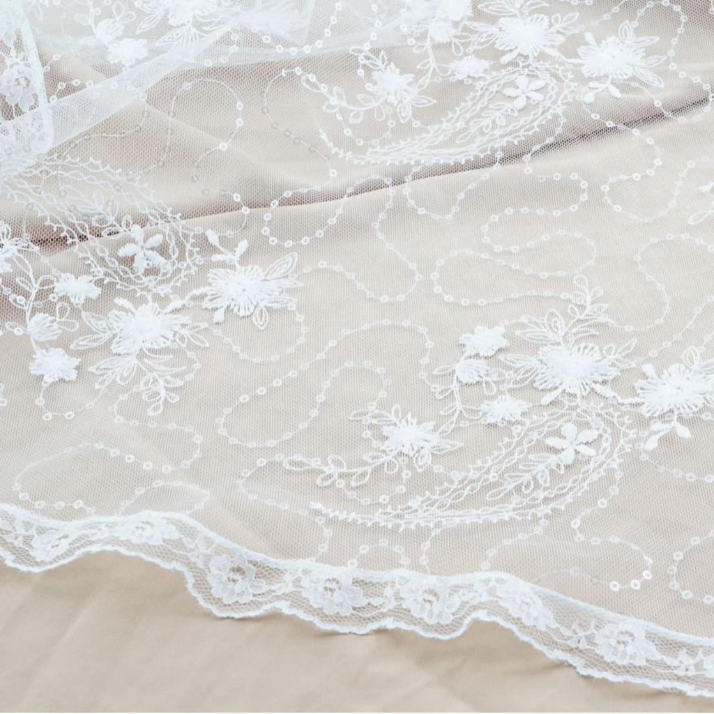 Elegant White Lace Embroidered Triangle Scarf with Floral Mesh for Wedding or Bridal Headdress