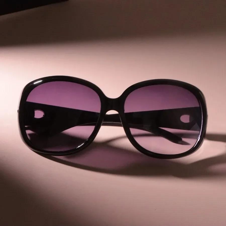 Stylish Round Sunglasses Women Men Vintage Brand Mirror Lens Sun Glasses Female Male Fashion Colors