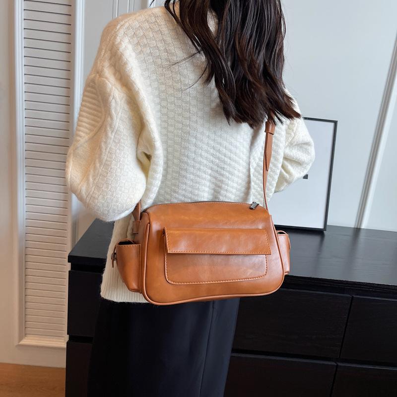 Borsa a tracolla INS rossa da donna Autunno Inverno Nuova Grande capacità Borse a spalla retrò Texture PU Borse a mano quadrate Tendenza