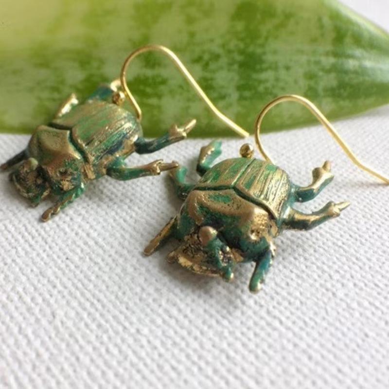 Antique Insect Earrings Alloy Fashion Accessories Metal Craftsmanship Unique Ear Jewelry Suitable for Daily Outfits