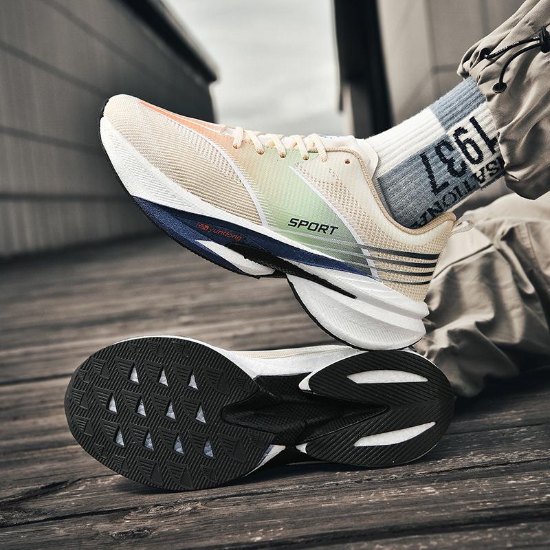 New Sports Shoes, Carbon Board Running Shoes for Primary and Secondary School Students, Shock-absorbing and Breathable Mesh Shoes, Men's Couple Shoes