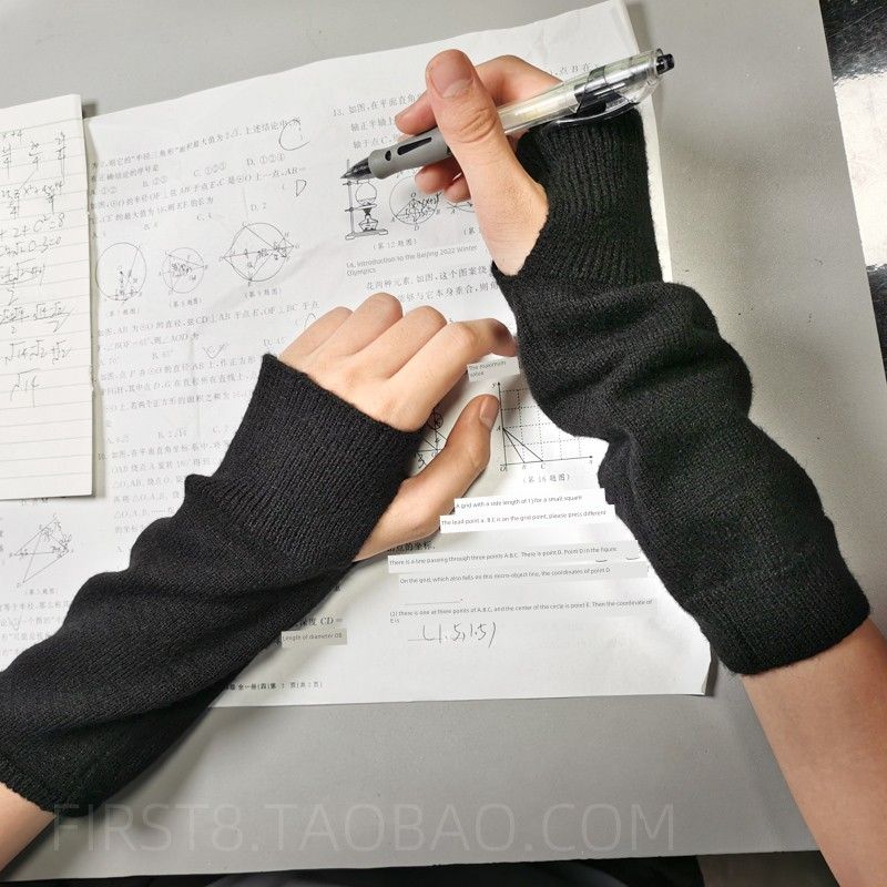 

Contrast Color Imitation Cashmere Heattech Fingerless Color Stripes Gloves Men and Women Neutral Hip Hop Decoration Cool Typing Oversleeve All Black (24cm long) All yards