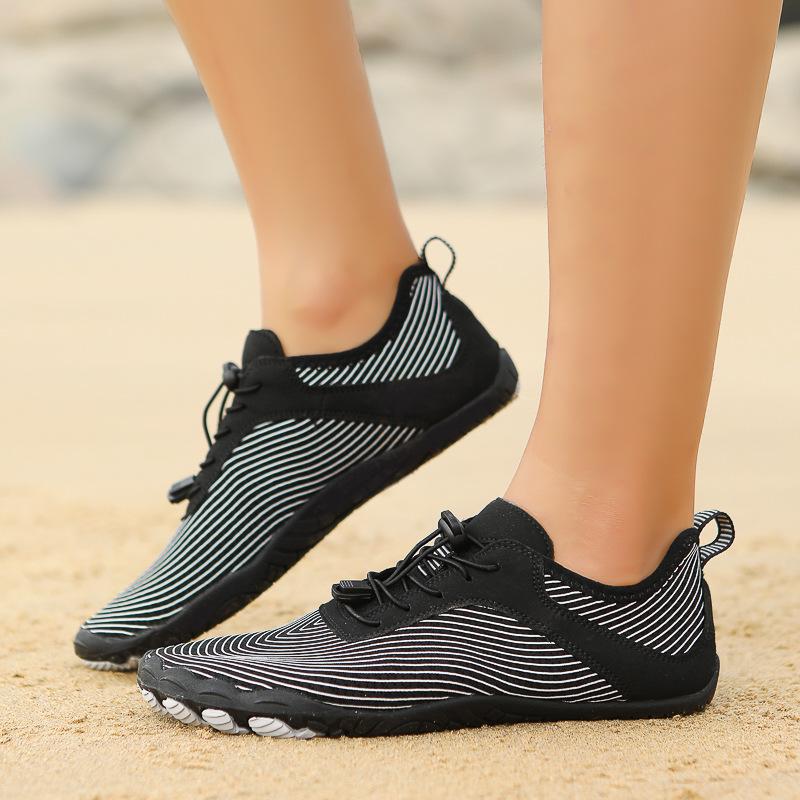 New 2025 outdoor sports non-slip creek shoes, breathable light swimming quick-drying beach shoes