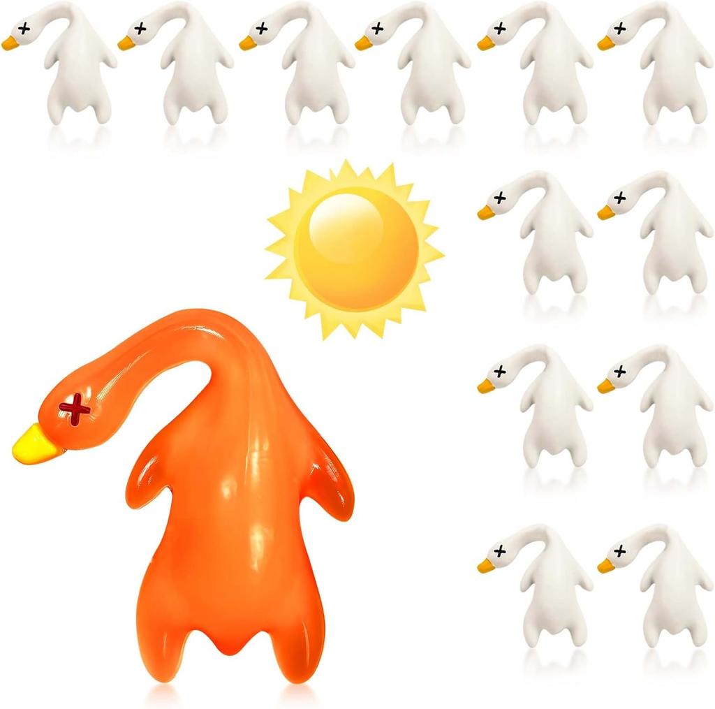 "New Model"Color-Changing Roast Duck, Uv Sensor, Keychain Pendant, Car Pendant That Changes Color When Exposed To Sunlight