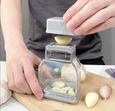 Detachable Garlic Slicer Kitchen Tool ABS+Stainless Steel Garlic Peeler and Kitchen Garlic Puree Remover Garlic Press Machine