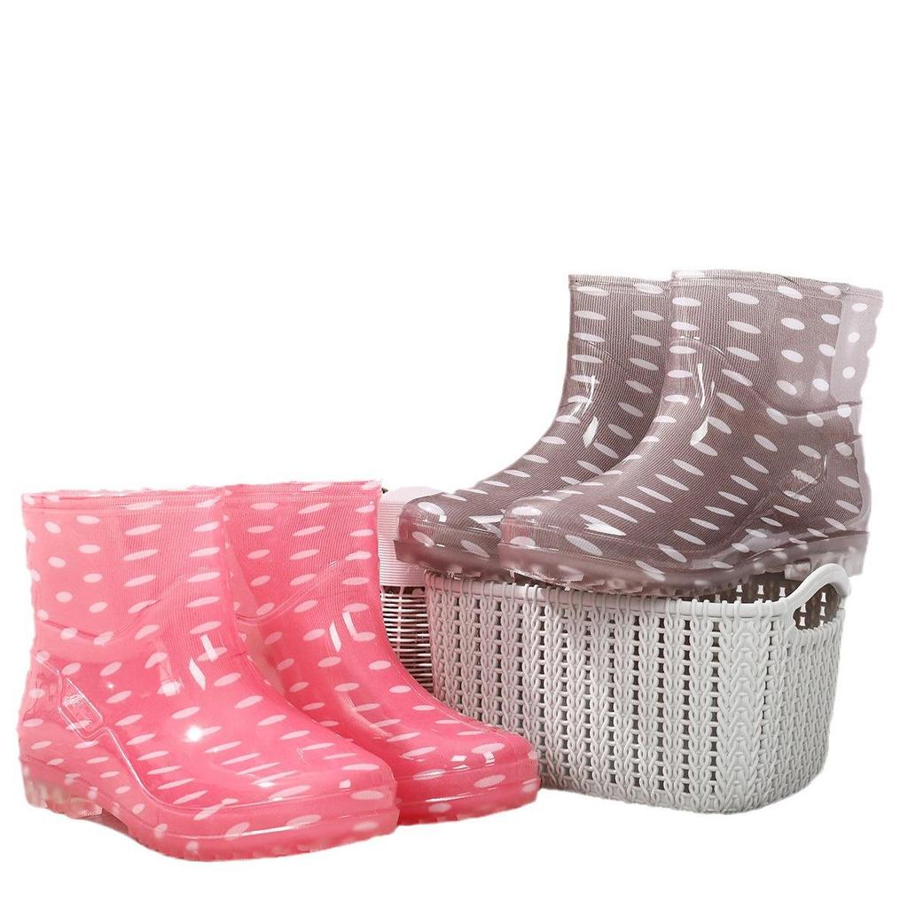 Women's Fashion Non-Slip Short Rain Boots, Waterproof Outdoor Rubber Shoes with Warm Cotton Lining.