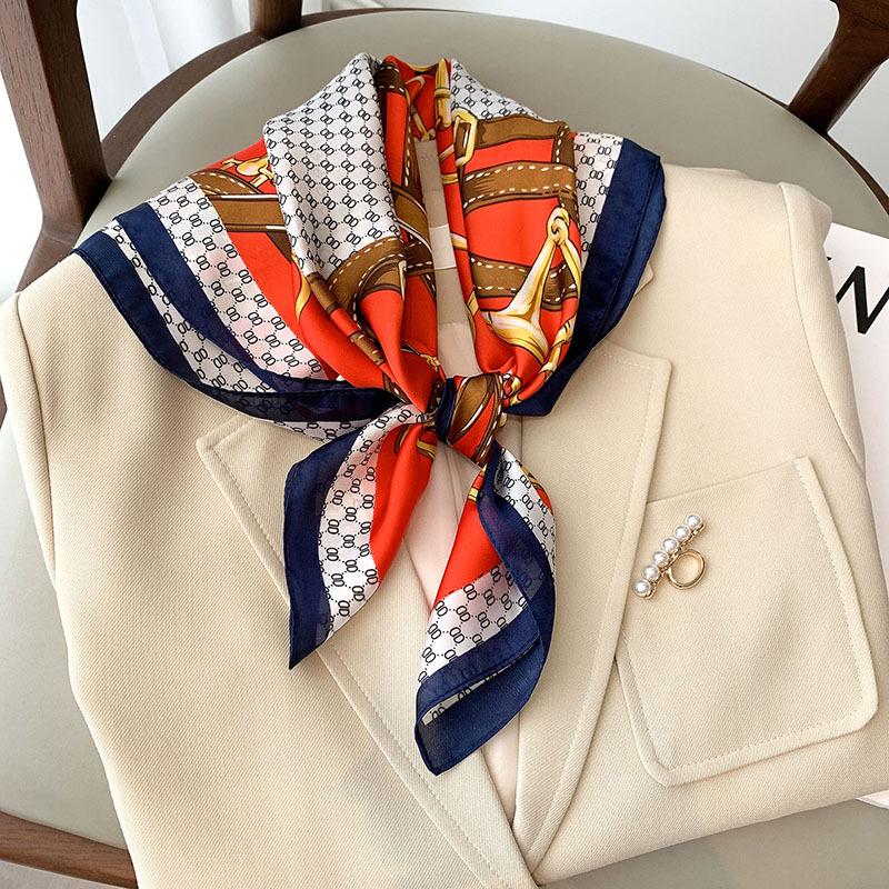 Spring and Summer New European and American Chain Imitation Silk Square Scarf for Women Fashion Simple Decorative Scarf Headband Small Scarf Tied Bag