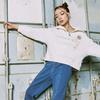 Li Ning Pattern Printed Loose Pullover Sweatshirt Women Sweatshirt Off-White AWDT698-5