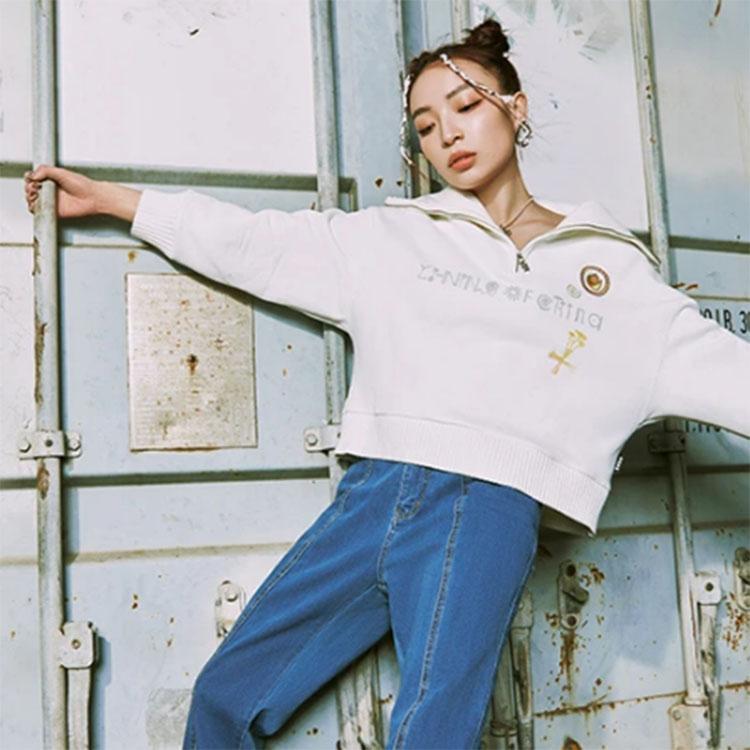 Li Ning Pattern Printed Loose Pullover Sweatshirt Women Sweatshirt Off-White AWDT698-5
