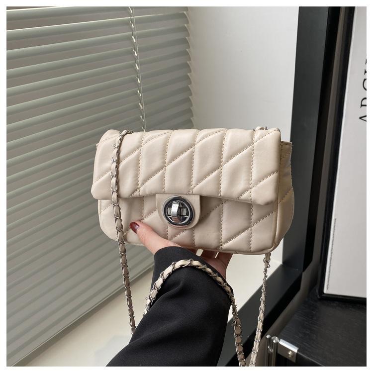This Year's Popular Fashion High-end Sense Xiaoxiangfeng Women's Bag 2025 Early Spring Versatile Commuter Shoulder Messenger Small Square Bag
