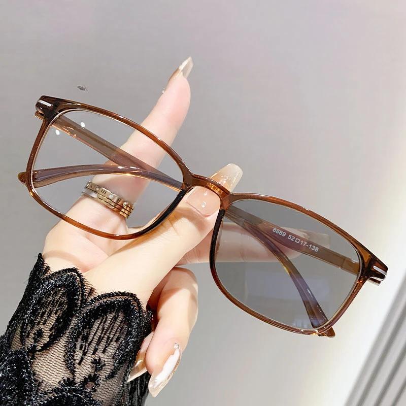 Ultralight Square Pochromic Myopia Glasses for Men Women Inddor Outdoor Anti-UV Near Sight Eyewear Retro Eyeglasses