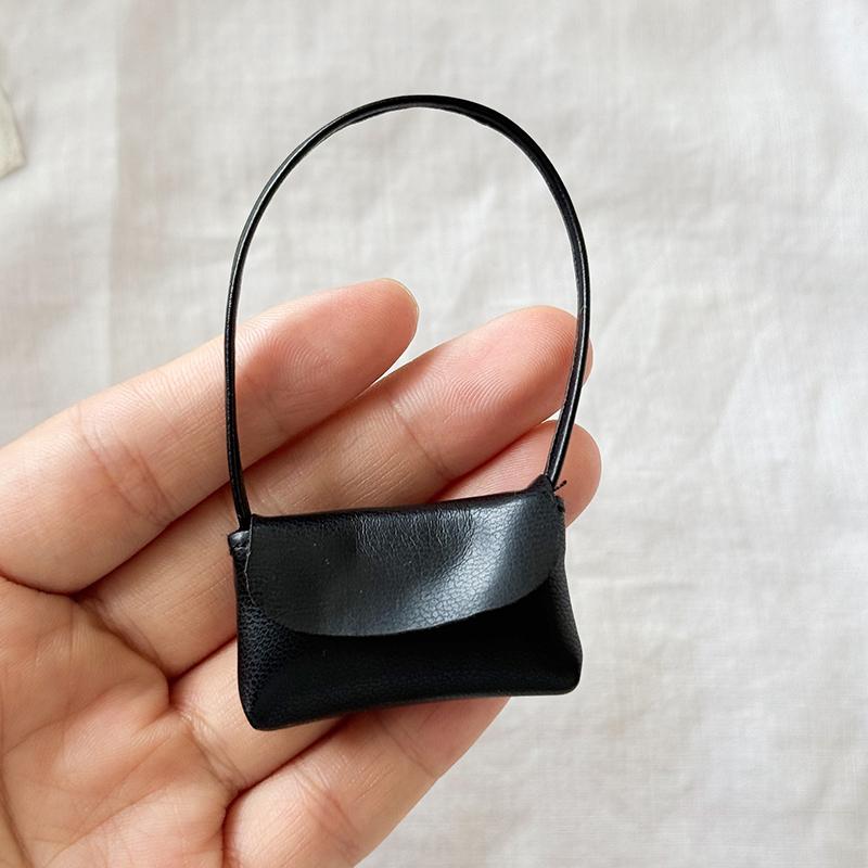 

15-17Cm Doll Handbag Lady Leather Bag Pu Leather Purse Accessories Dollhouse Decoration Pretend Play Toy чёрный