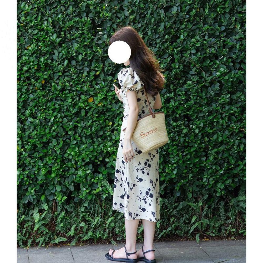 Xiaoxiangfeng women's floral dress with straps, bubble sleeves, A-shaped skirt, summer smudging waist and thin medium and long skirt