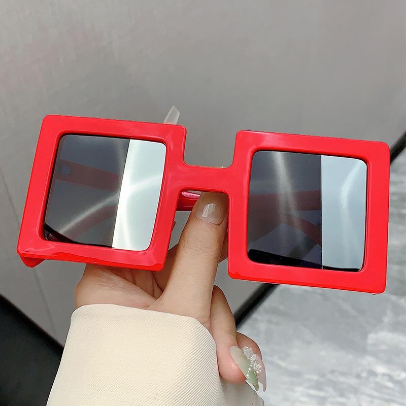 

Модные винтажные роскошные брендовые дизайнерские квадратные солнцезащитные очки для женщин и мужчин, солнцезащитные очки в стиле панк, популярные уличные очки с большой оправой красный