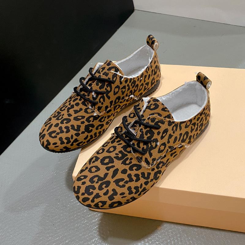 Cross mirror leopard print lace-up flat bottom women's autumn and winter new large size velvet casual shoes women