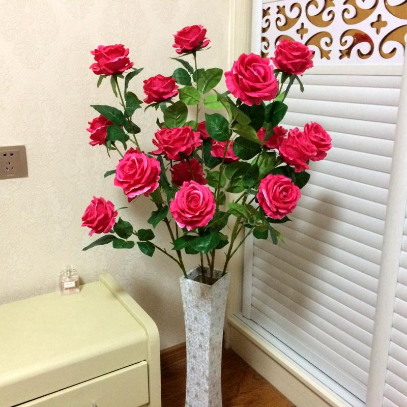 Künstlicher Hochzweig-Lilienstrauß: Seiden- & PU-Tulpen für Wohnzimmer-Bodendekoration