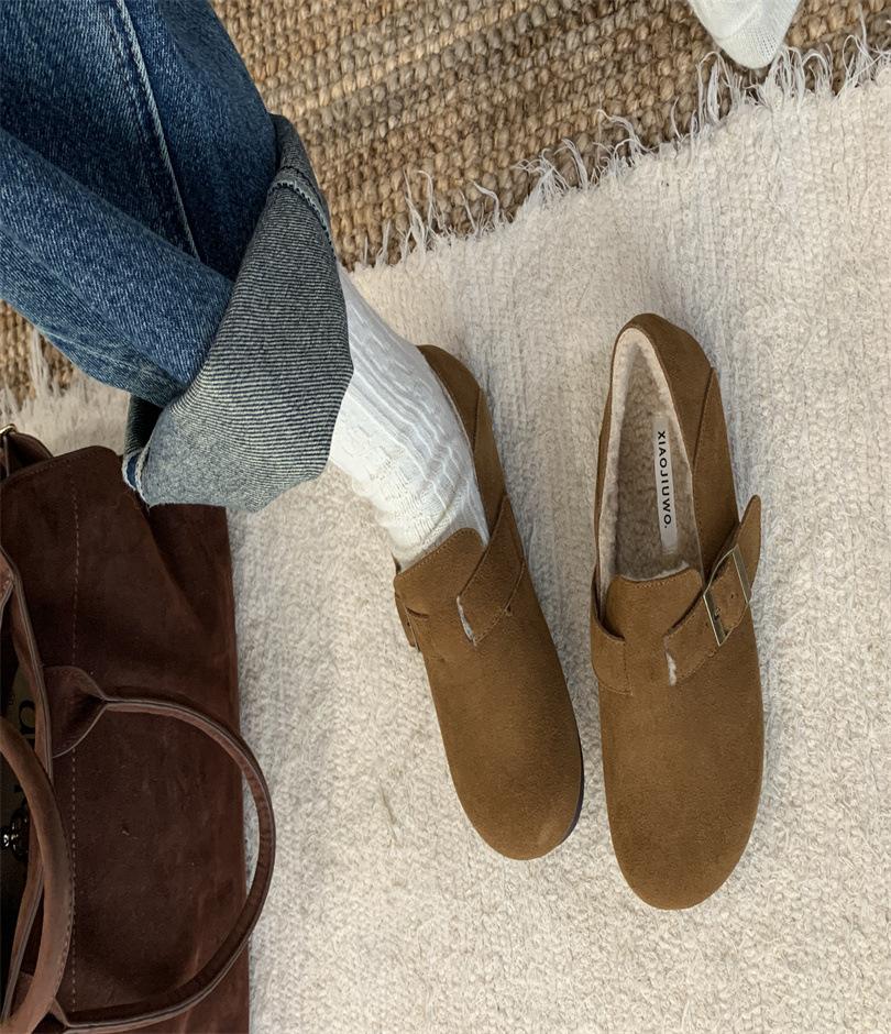 Retro Doudou Shoes Women's Velvet 2025 Autumn and Winter New Simple Soft Sole Round Head Flat Bottom Casual One-pedal Women's Single Shoes