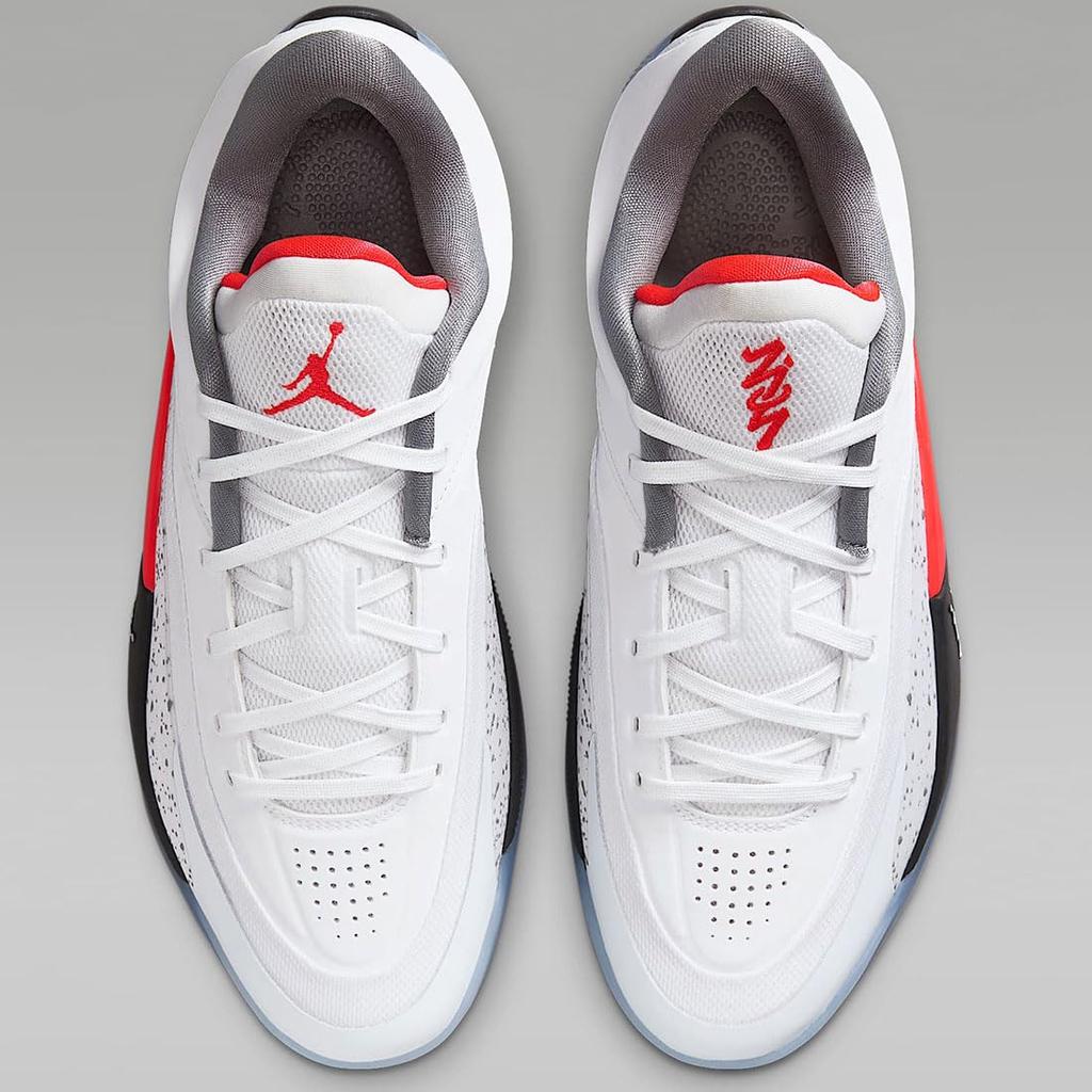 Nike Zion 4 Smoke Size 23 Size PF, White/Photodust/Dark Gray/Infrared, (FD0591-103), 27.5cm