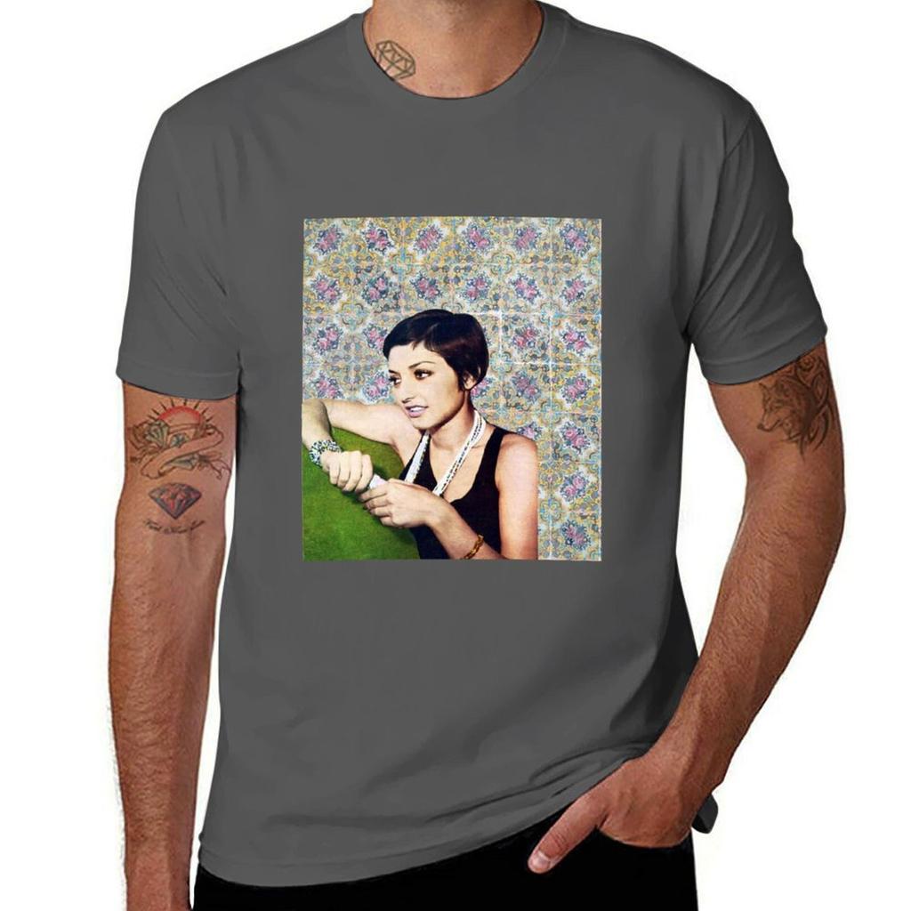 Googoosh Chilling auf einer Couch T-Shirt Aktive Sportarten Kurzarm Baumwollhemd