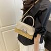 Elegancka przenośna mała kwadratowa torebka damska nowa letnia moda do pracy prosta torba na ramię listonoszka