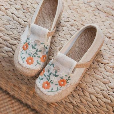 "Scarpe casual in lino ricamato DX-16 - Design originale a punta bassa"