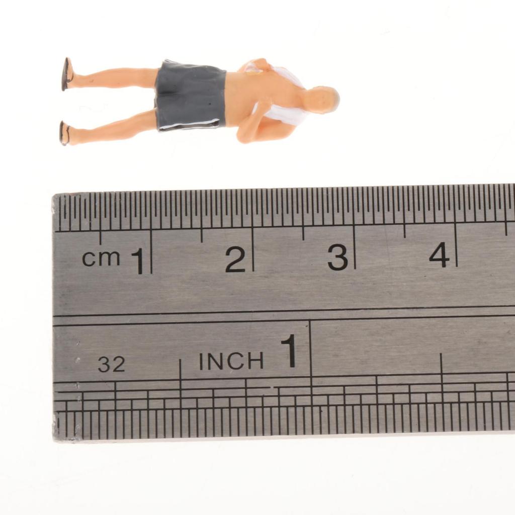 1:64 Scale Car Model Garage Figure Scenario Models for Race Medal People Old Man Locker