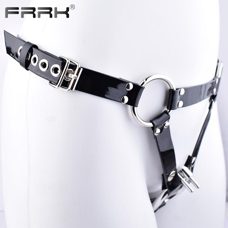 FRRK PU pásový postroj pro hráče BDSM Metal Chastity Cage v různých velikostech Sexy dospělí Intimní produkty Sexuální hračky Bondage