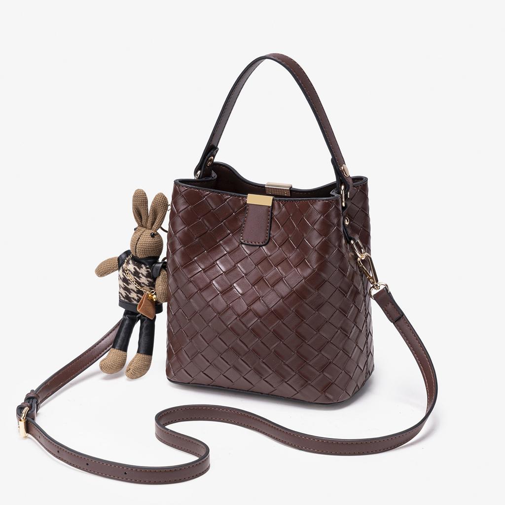 Fashion Versatile Woven Hand-held Women's Bag Niche High-end Sense Large Capacity Shoulder Crossbody Bucket Bag