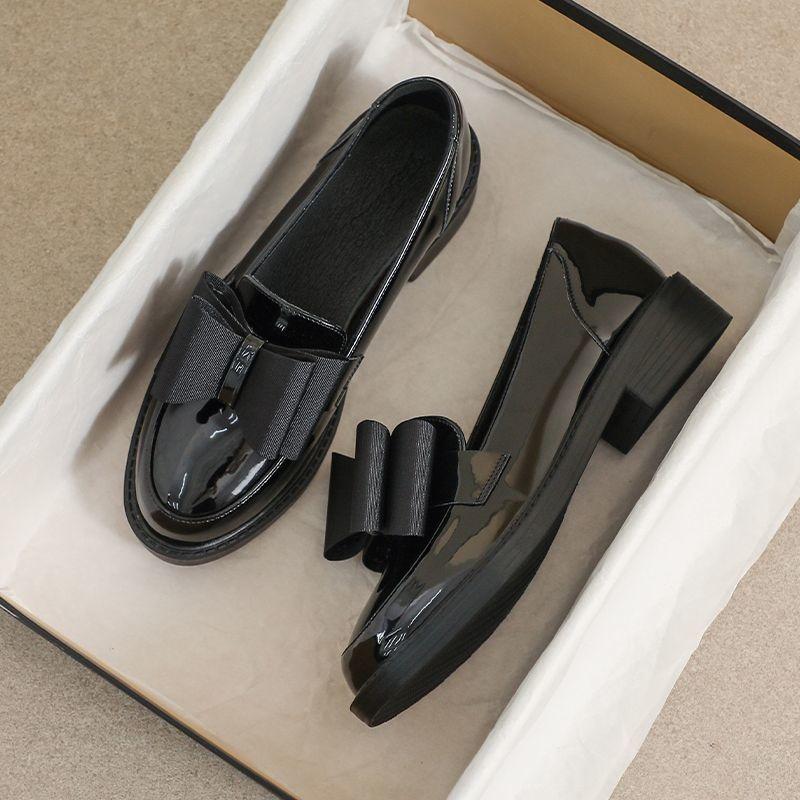 Leather small leather shoes women's new spring flat bottom comfortable black work soft bottom spring and autumn