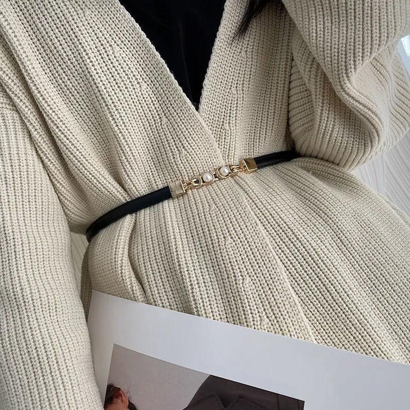 Chic Adjustable Women's Belt Compatible With Dresses In Trendy Colors And Styles