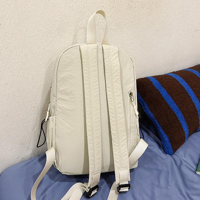 Lightweight Outdoor Backpack Unisex Small Backpack Travel Student Schoolbag