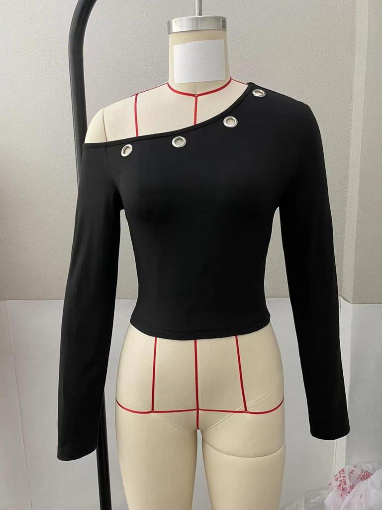 Asymmetrical Hollow-Out One-Shoulder Long-Sleeved Top for Women's Nightclub Fashion