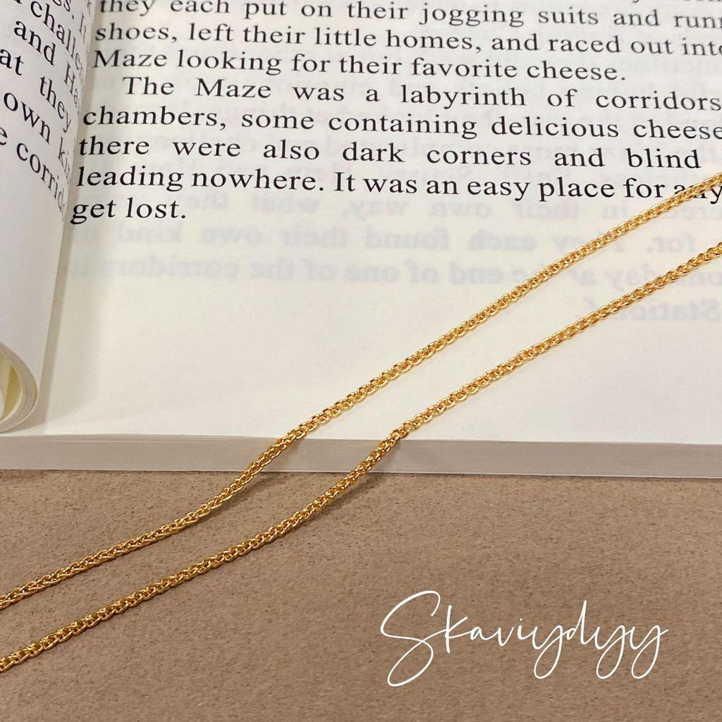 Versatile and Stylish Chopin Chain Necklace with W Clasp In Imitation Gold; a Simple, Fashionable Clavicle Chain.