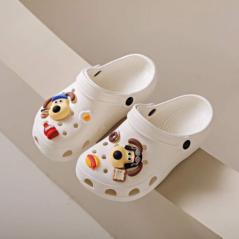 Cute puppy hole shoes women's summer wear stepping on shit feeling fashionable versatile baotou beach thick-soled half slippers