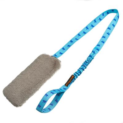 Hundespielzeug Kunstfell Quietschend Bungee-Zerrspielzeug Blau Zerrspielzeug mit Pfeife Pfeife Originalprodukt Tug-E-Nuff 15822-BP