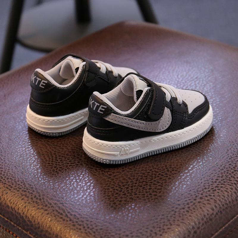 Commerce extérieur Chaussures pour enfants et filles Chaussures de sport Bébé Printemps et automne Garçons Chaussures montantes type skate 1-6 ans Printemps et automne Nouveaux modèles