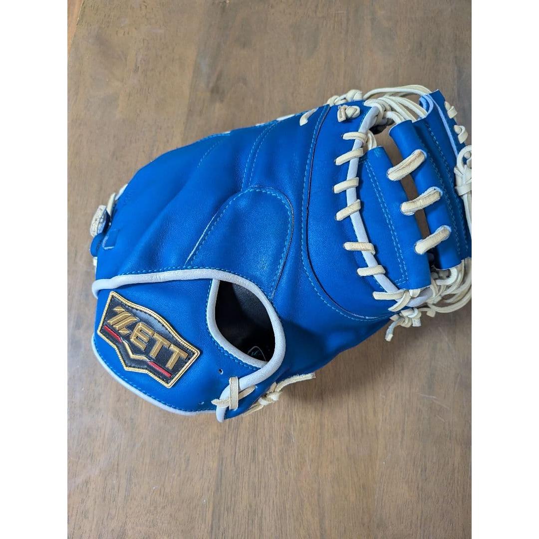Used ZETT Softball Gloves Blue