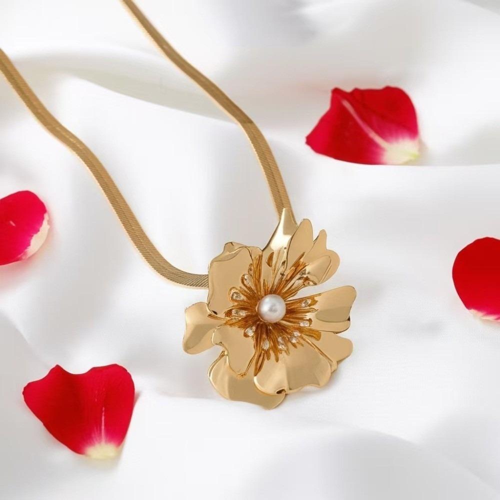 Elegant Snake Bone Necklace Imitation Pearl Flower Earrings Trendy Jewelry Set  Daily Necklace